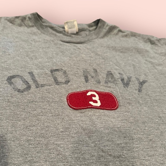 Old Navy Heather Gray Tee with Red Accent - Picture 4 of 8